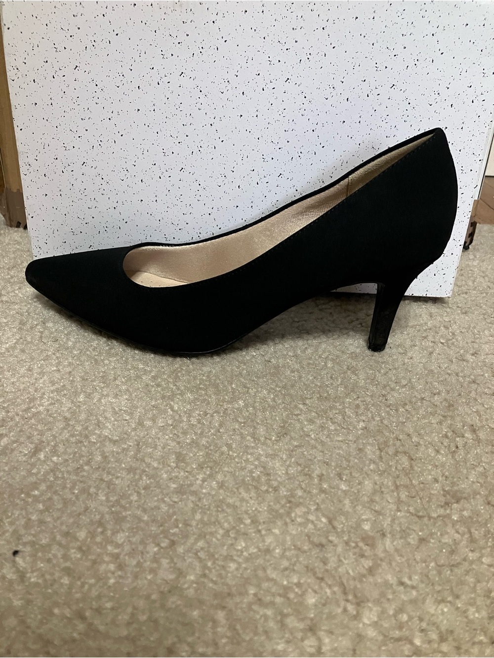 Life Stride Sevyn Pumps
